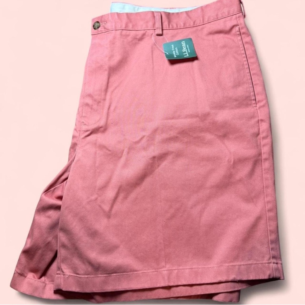 L.L. Bean Pink Flat Front Men Shorts